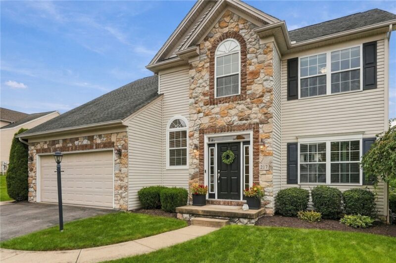 217 Windham Ln — photo 2