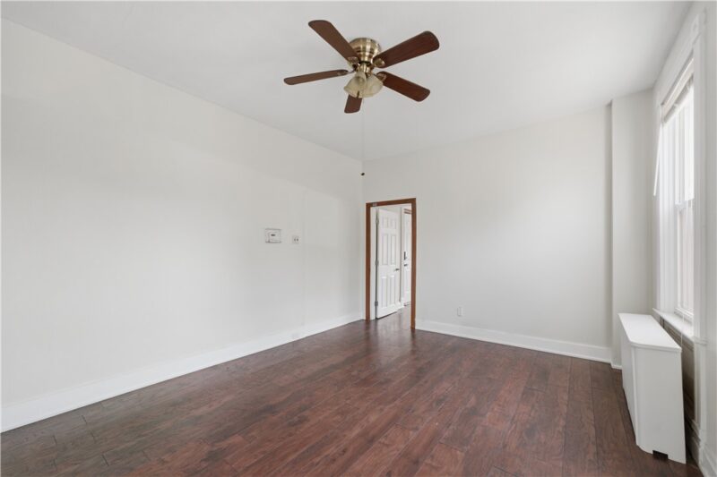 4035 Howley St — photo 8