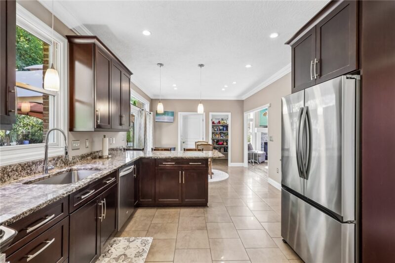 6530 Ten Point Cir — photo 8