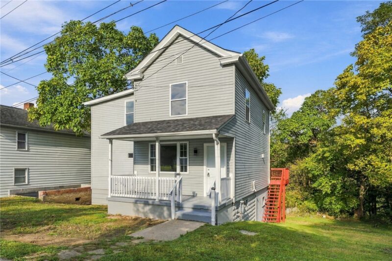 10 Euclid — photo 2