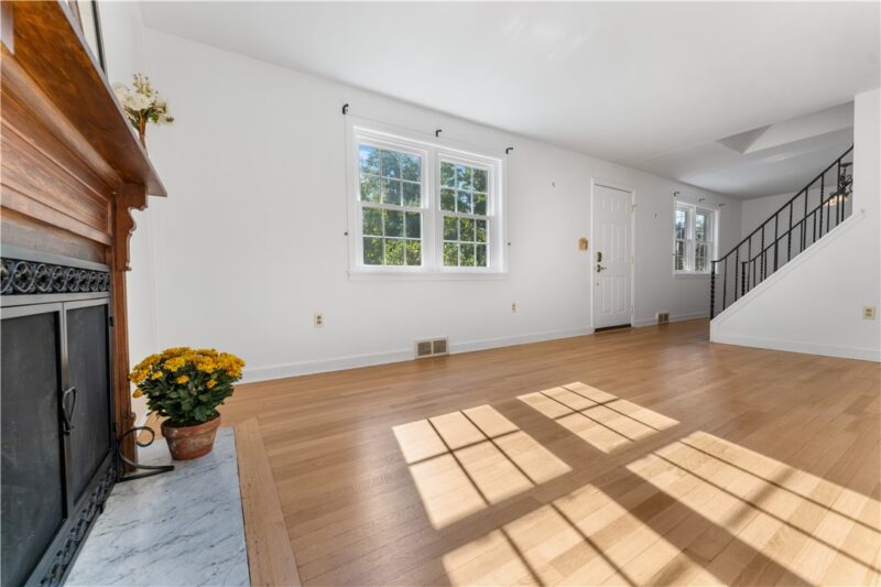 116 Seneca Drive — photo 4