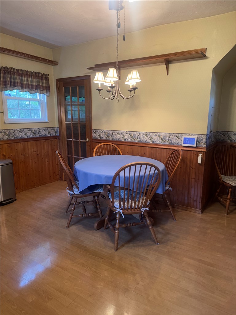 864 Forest Ave — photo 3