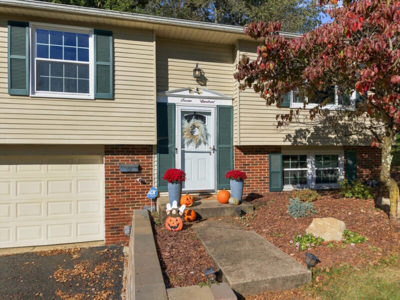 700 Fruitwood DRIVE — photo 2