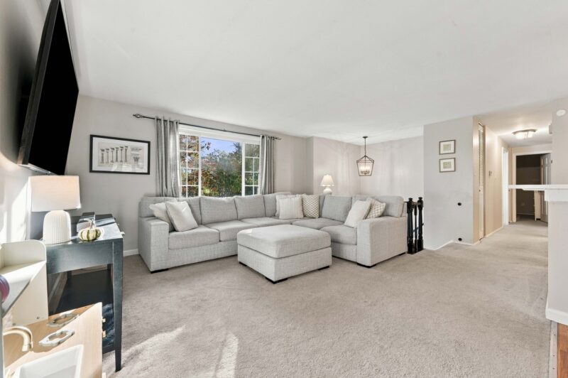 700 Fruitwood DRIVE — photo 4