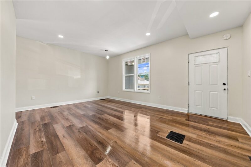 515 Blaine Avenue — photo 6
