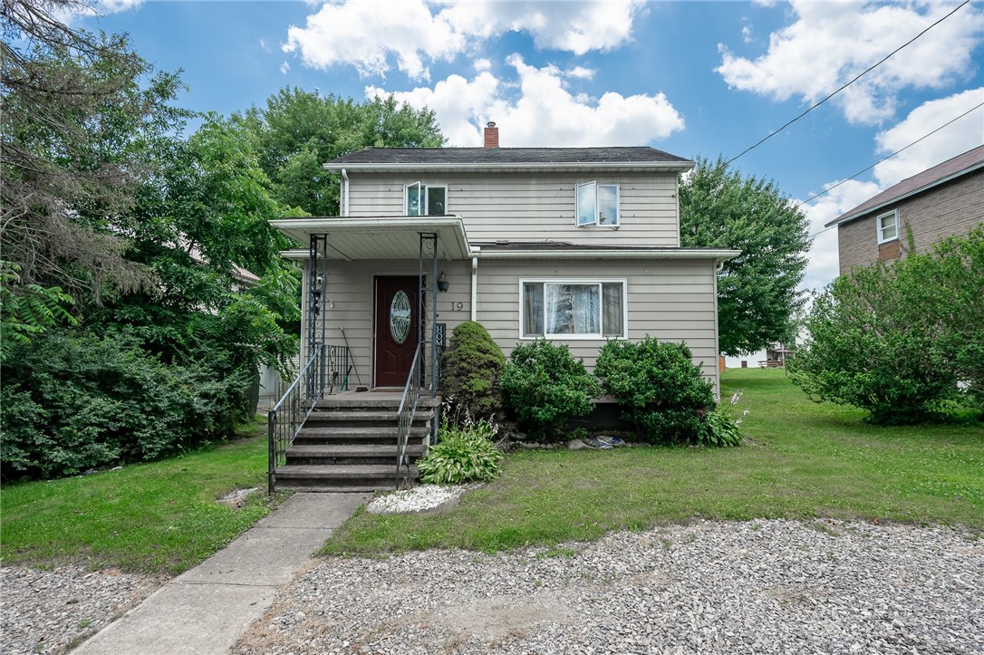 19 Cedar St — photo 1