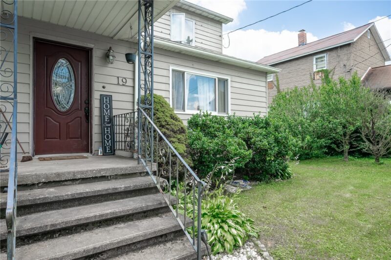 19 Cedar St — photo 3