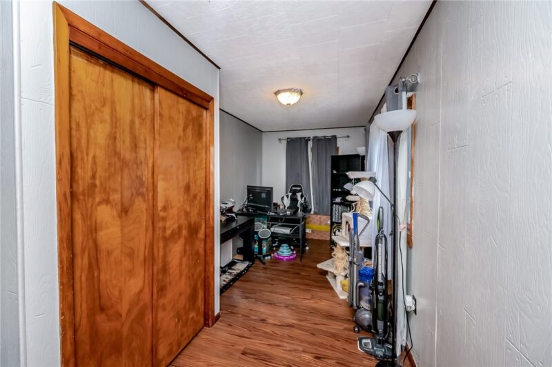 19 Cedar St — photo 5
