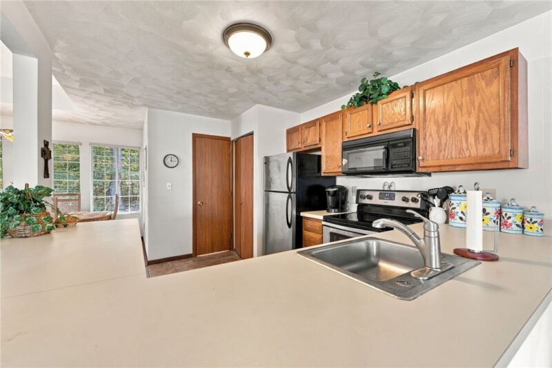 1846 Eagles Ridge Way — photo 8