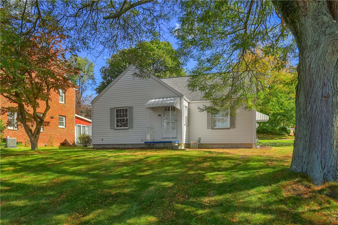 727 Pershing St — photo 1