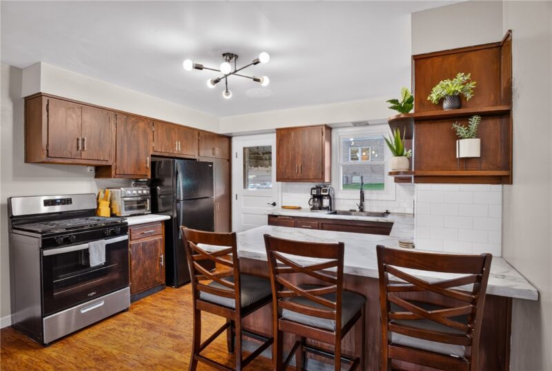627 Mcgowan Ave — photo 6