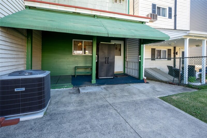 610 Edmond St — photo 5