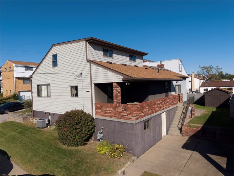 100 Reifert St — photo 2