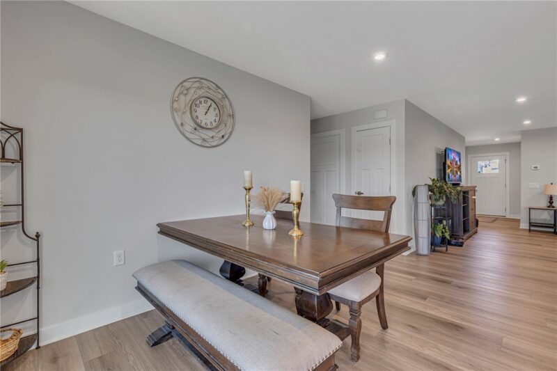 106 Olivia Dr — photo 5