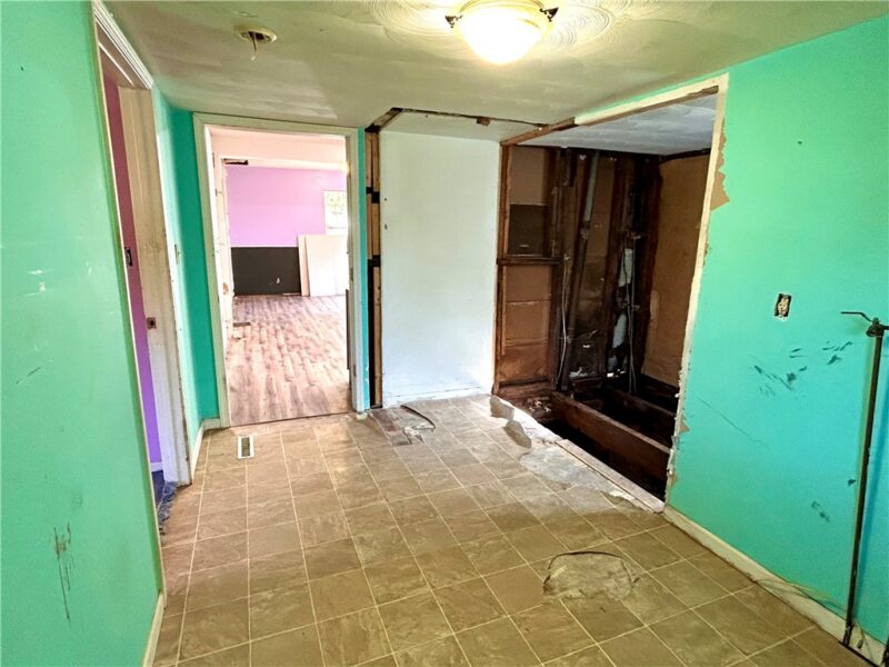 180 Grandview Ave — photo 8