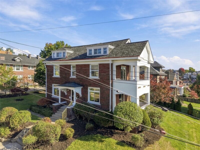 1152 Dormont Ave — photo 3