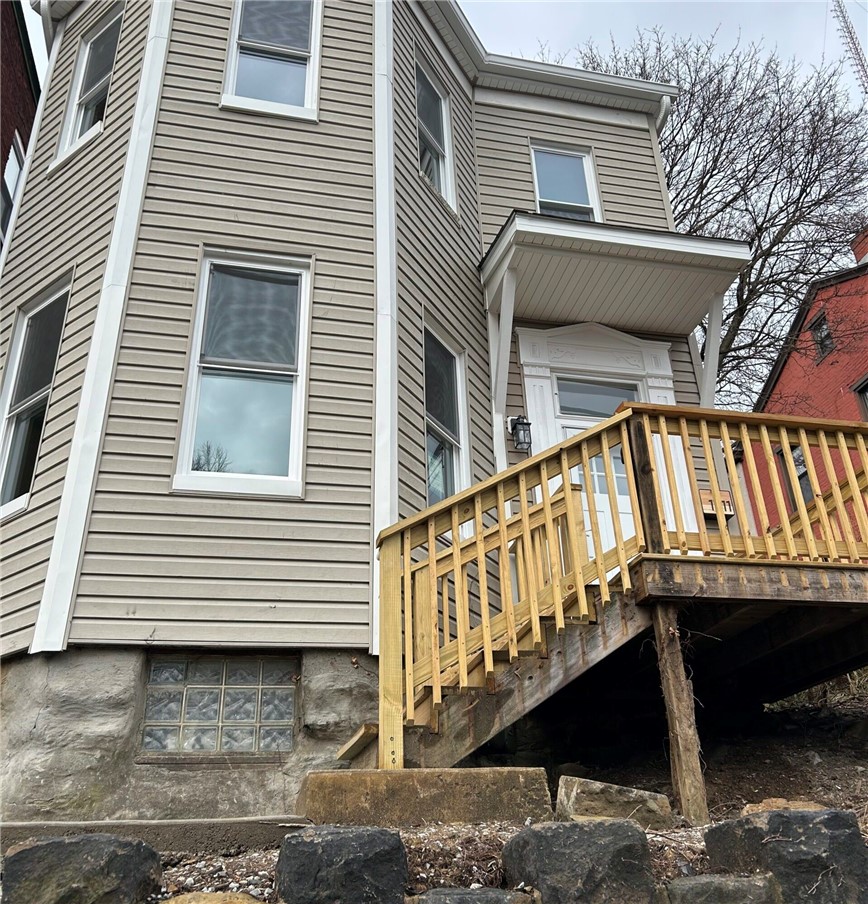 1711 Warren — photo 1