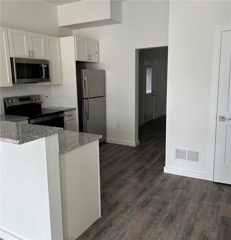 1711 Warren — photo 3