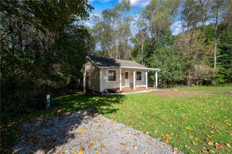 61 Mcmillan Rd. — photo 2