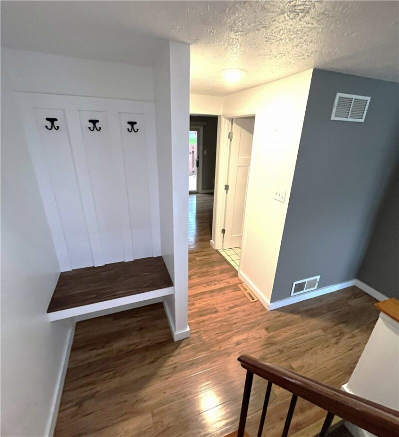 103 Hickory Cir — photo 3