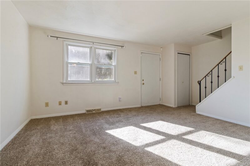 4837 Lucerne — photo 8