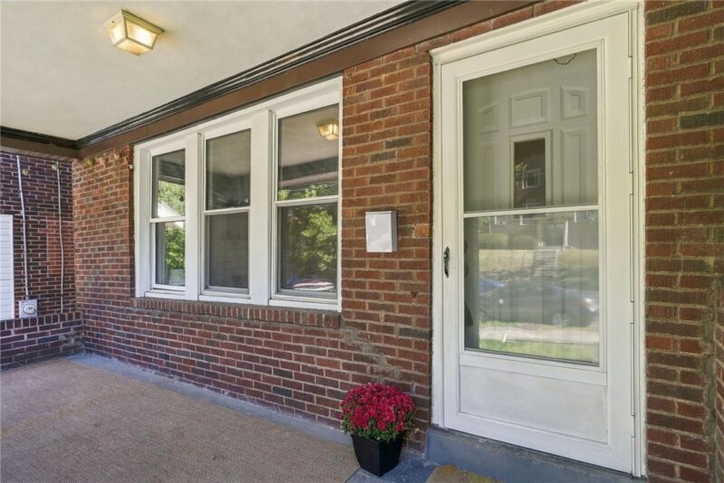 5718 Hobart Street — photo 3