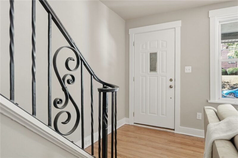 5718 Hobart Street — photo 4