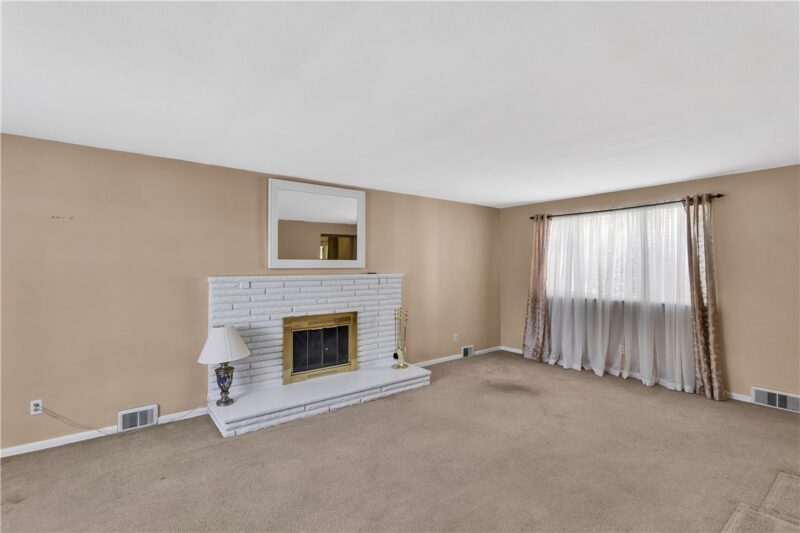 609 Millers Ln — photo 6