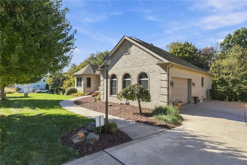 706 Forest Oaks Trl — photo 2