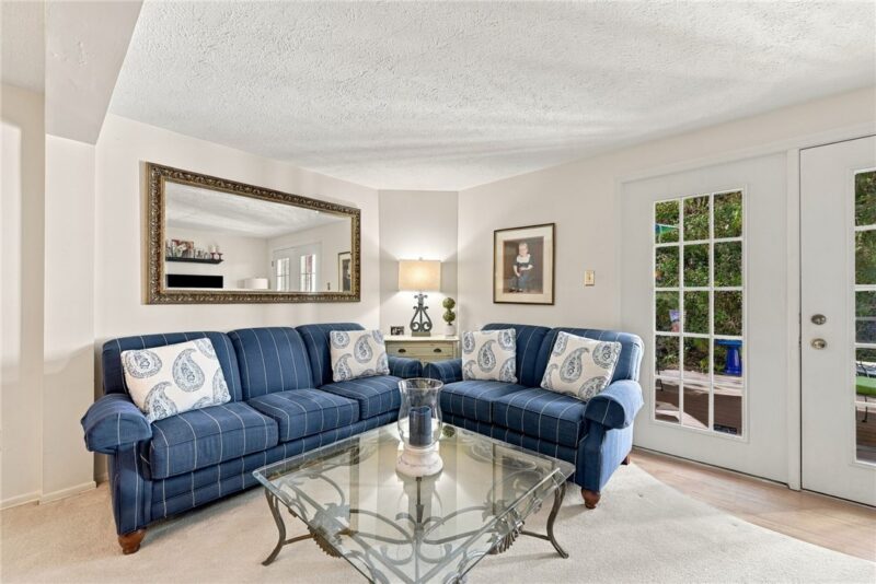 1301 Timberidge Dr — photo 3