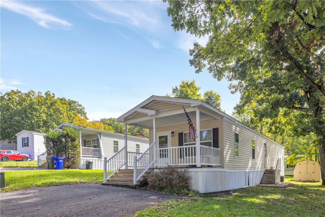317 Laurel Dr — photo 1