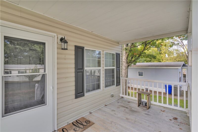 317 Laurel Dr — photo 4