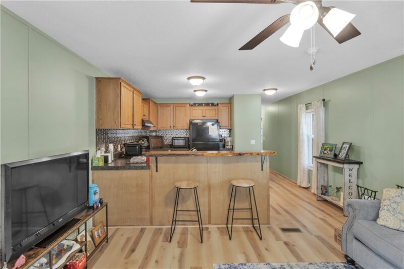 317 Laurel Dr — photo 6