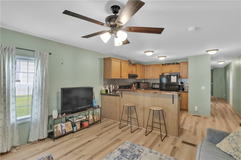 317 Laurel Dr — photo 7