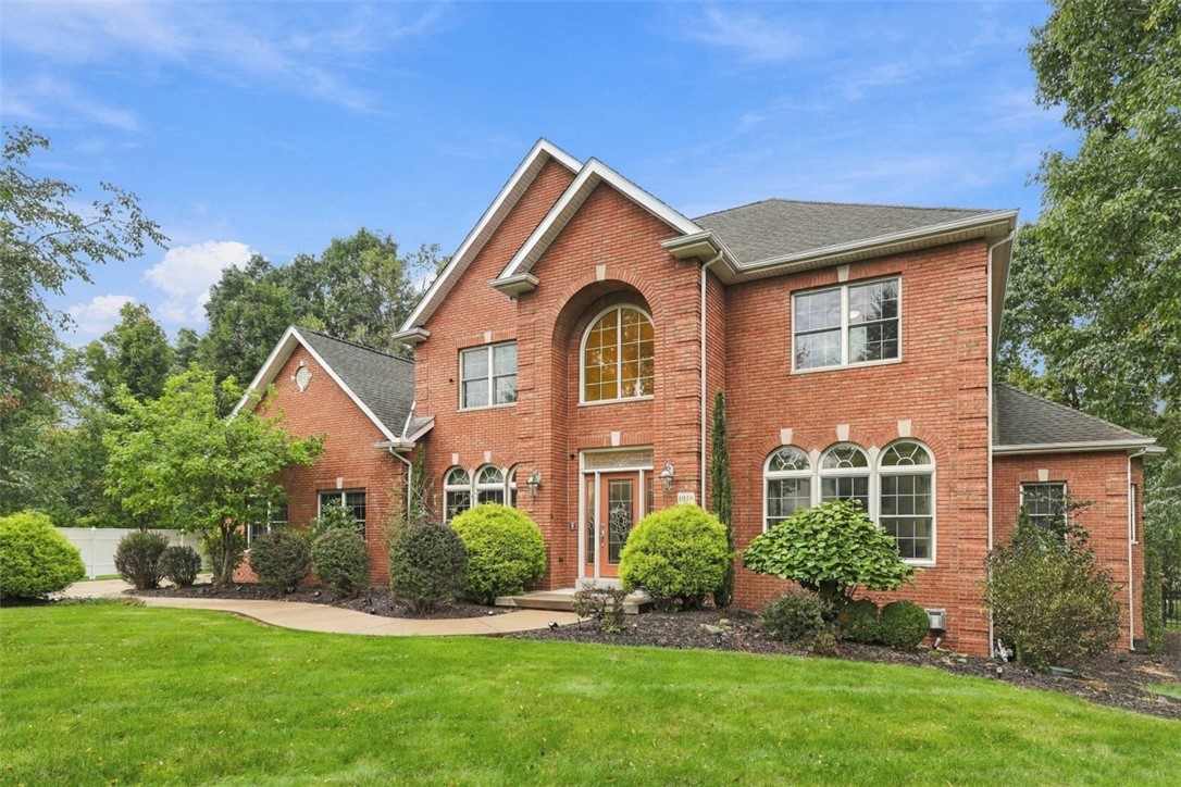 1016 Diane Ln — photo 1
