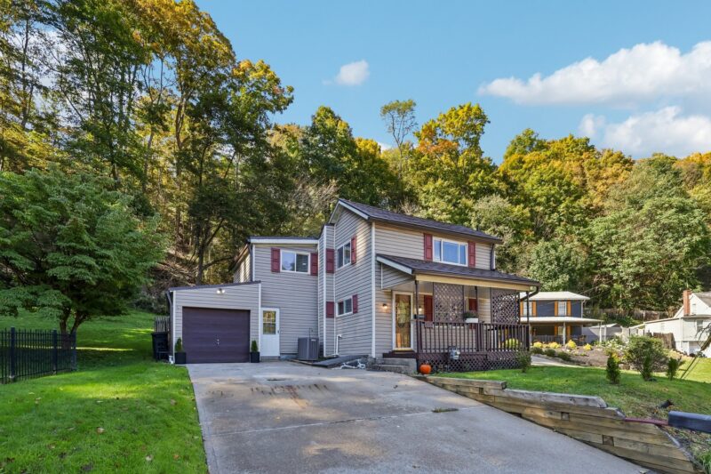 225 Camp Horne ROAD