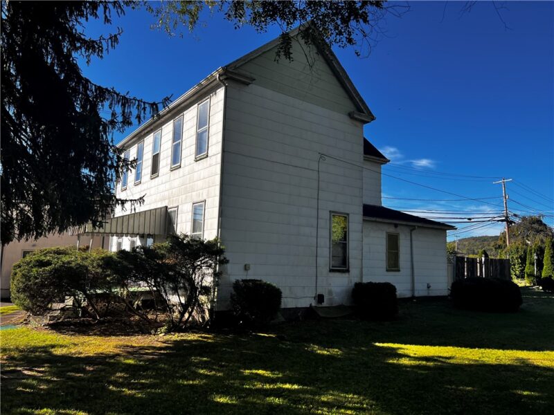 214 Cleveland St — photo 2