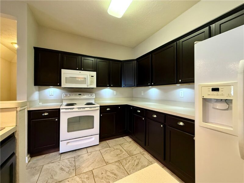 250 Hidden Ridge Ct 103 — photo 5