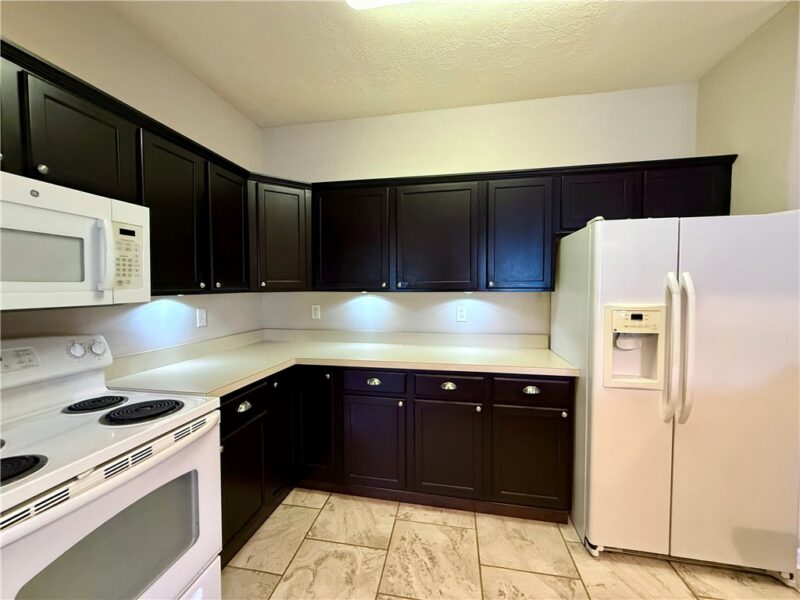 250 Hidden Ridge Ct 103 — photo 6