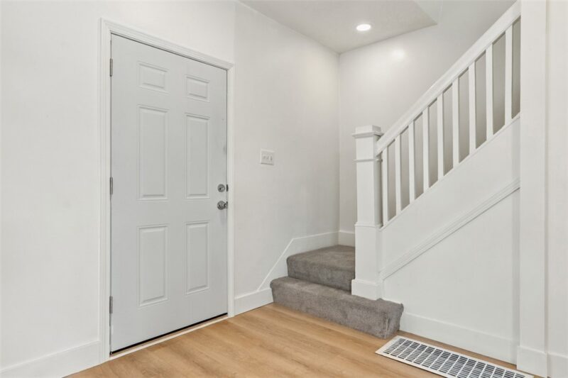 502 Giffin Ave — photo 5