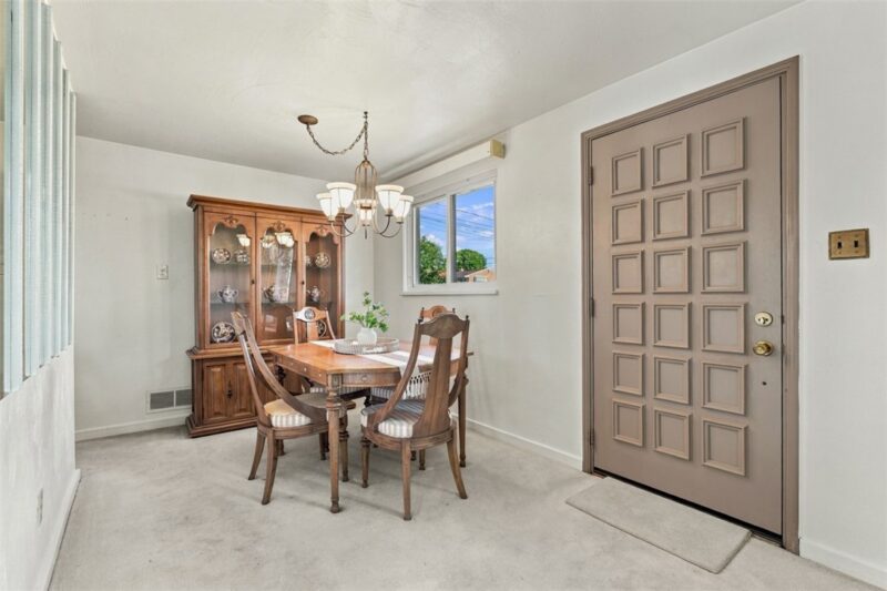 572 Jenne Drive — photo 6