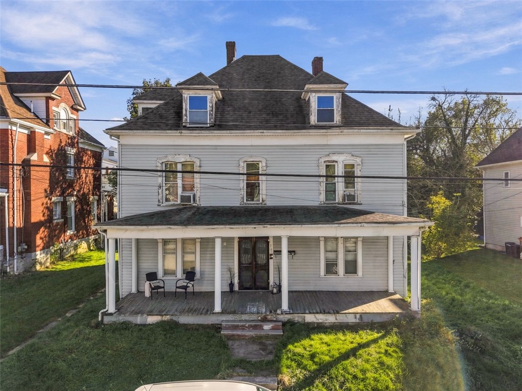233 W Brady St — photo 1