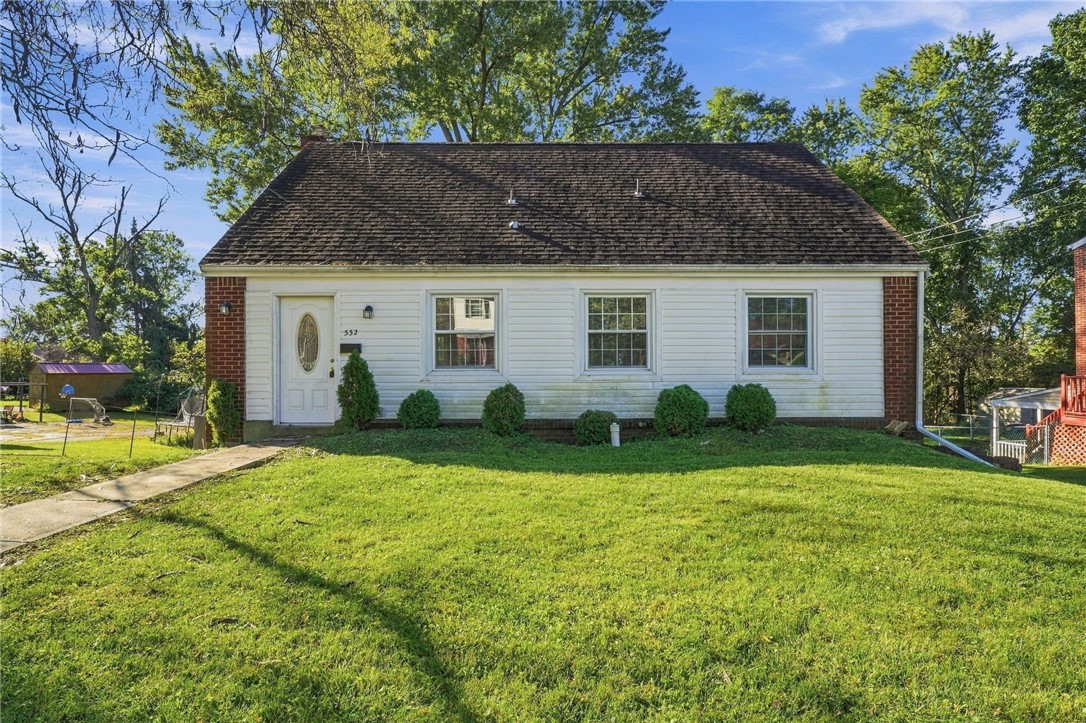 332 Bryant Dr — photo 1