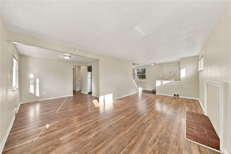 332 Bryant Dr — photo 7