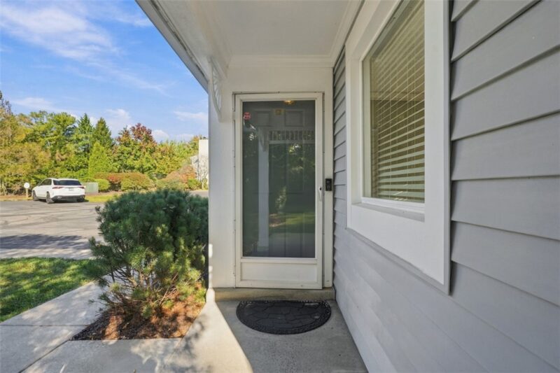 308 Lamplighter Circle — photo 3