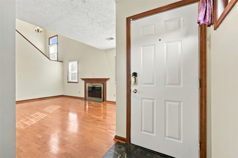 308 Lamplighter Circle — photo 4