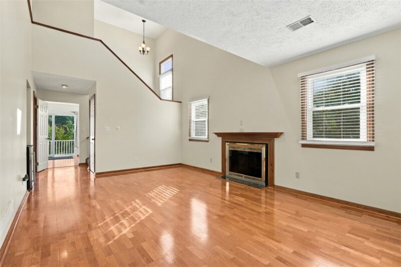 308 Lamplighter Circle — photo 8