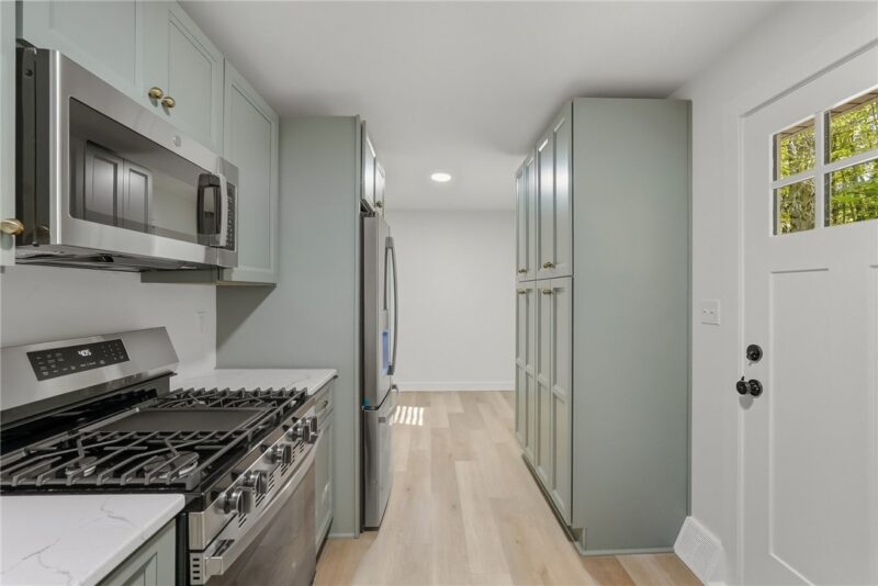 14 Blackswoods Rd — photo 8