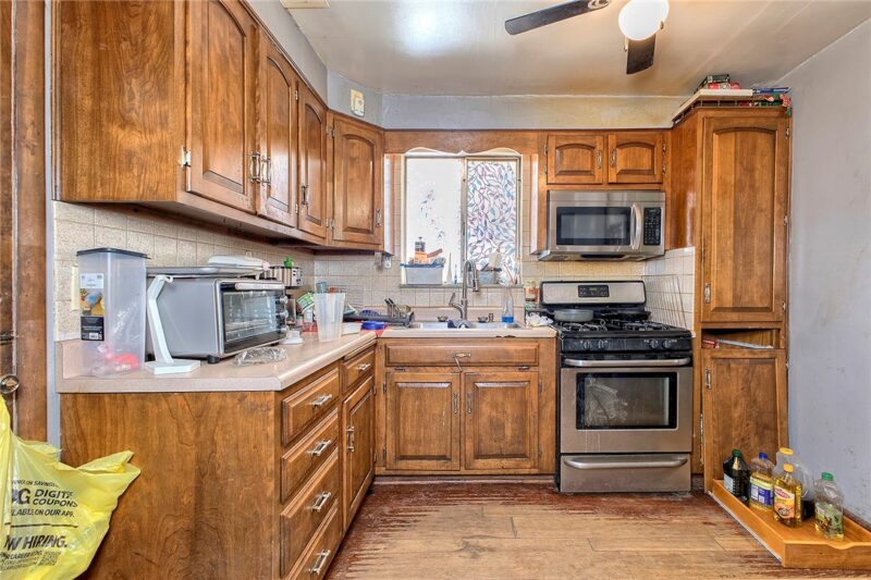 633 Woodward Avenue — photo 6