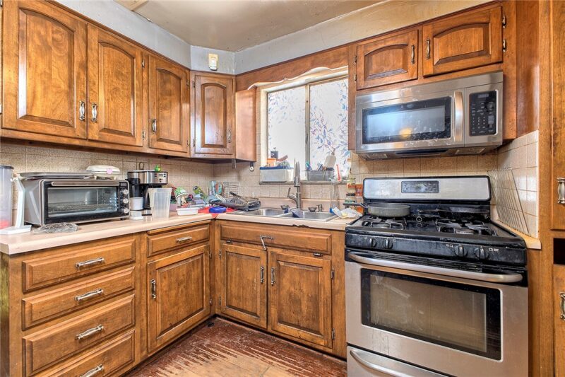 633 Woodward Avenue — photo 8